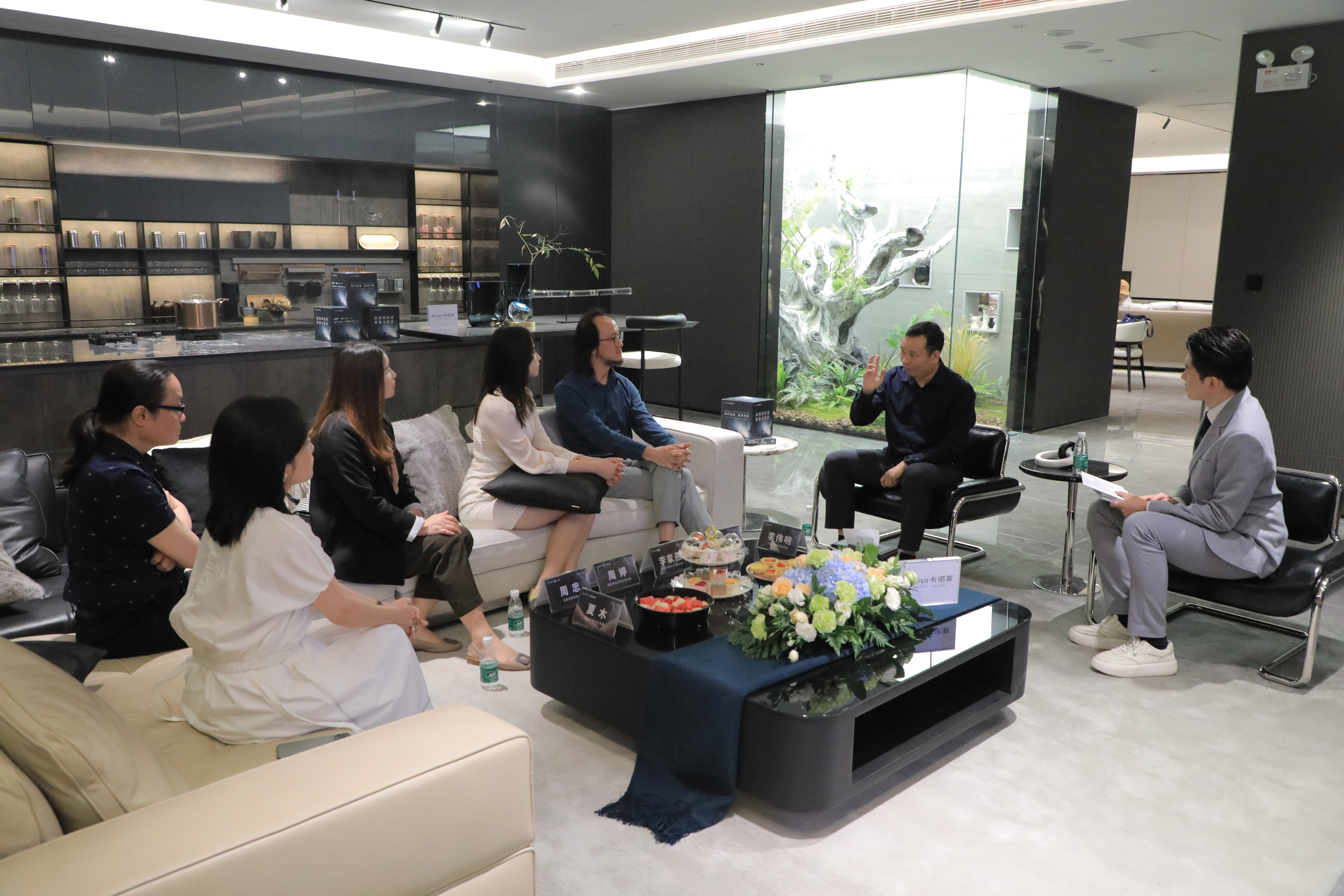 迭代品鑒，居境向新|媒體大咖共同探秘卡諾亞全新一代沉浸式體驗(yàn)空間